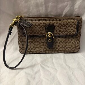 Coach Signature Turnlock Wristlet Brown Khaki Y2K Gold Hardware Clutch
